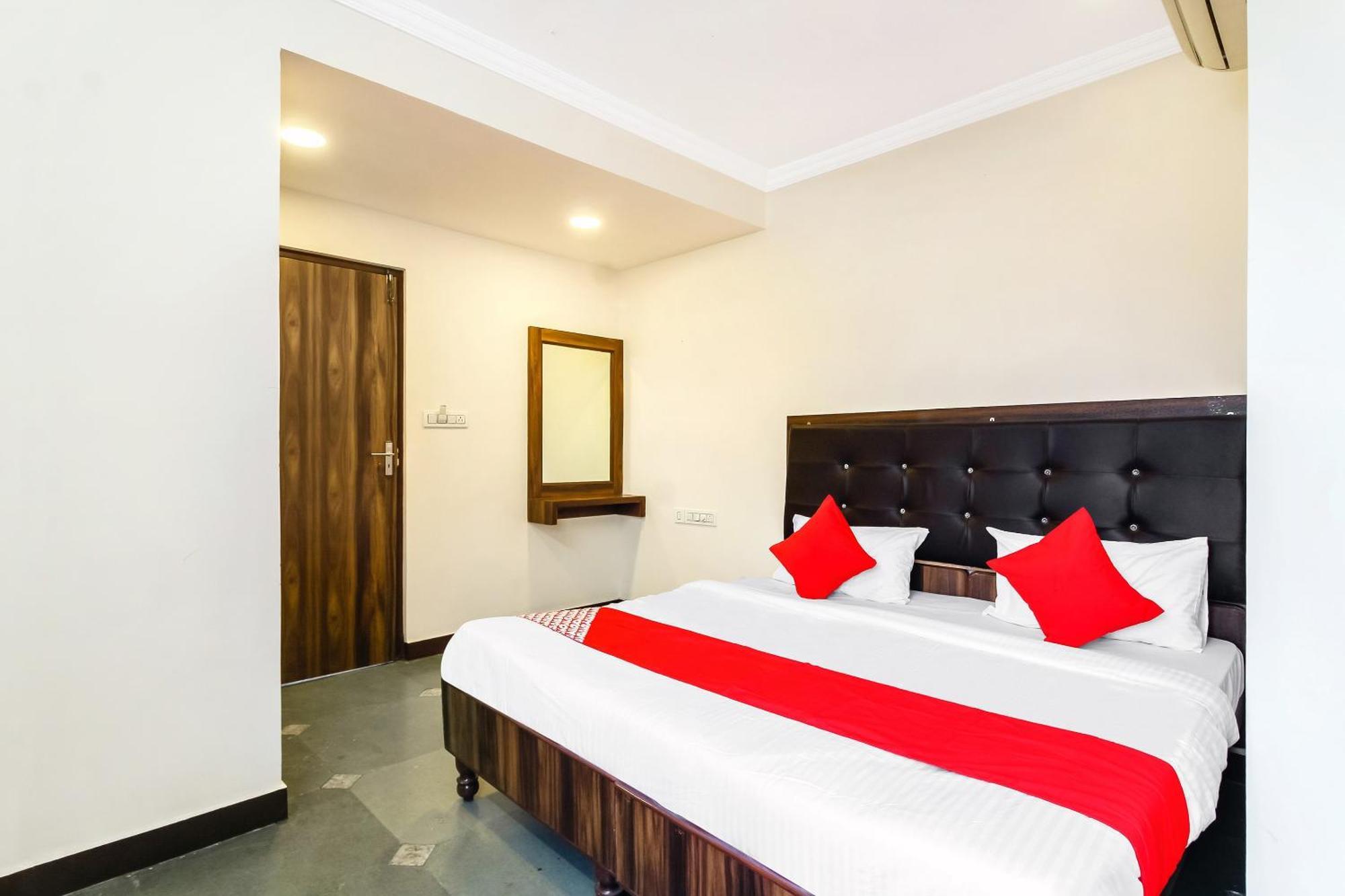 Hotel O Tokyo Hyderabad Ngoại thất bức ảnh