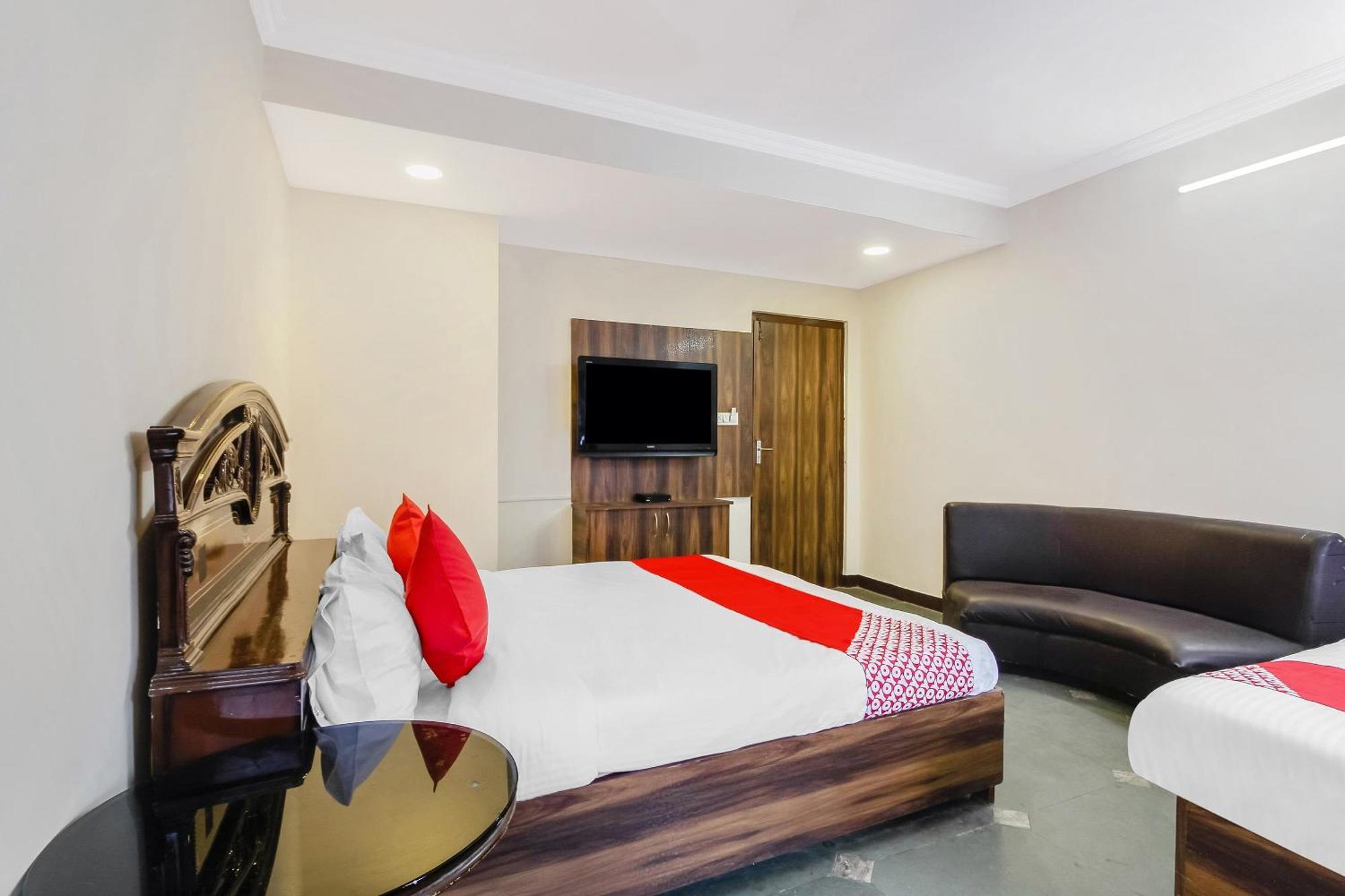 Hotel O Tokyo Hyderabad Ngoại thất bức ảnh